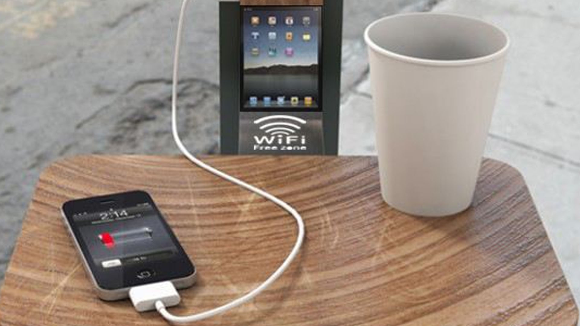 手機(jī)個(gè)人信息遭泄露，原因竟出在公共充電樁上？